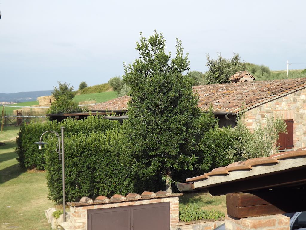 מלון Villastrada  Agriturismo Il Canto Della Gallina חדר תמונה